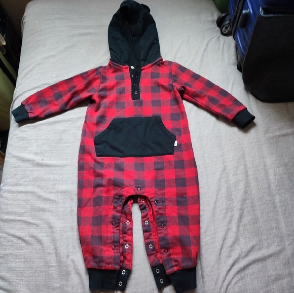 Mini heroes red black plaid onesie - Picture 5 of 5